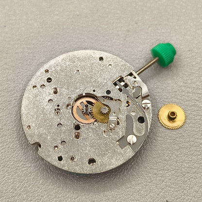 Swiss ETA 6640B ETA6640.B Quartz Watch Movement 3 Hands Green Circuit Board