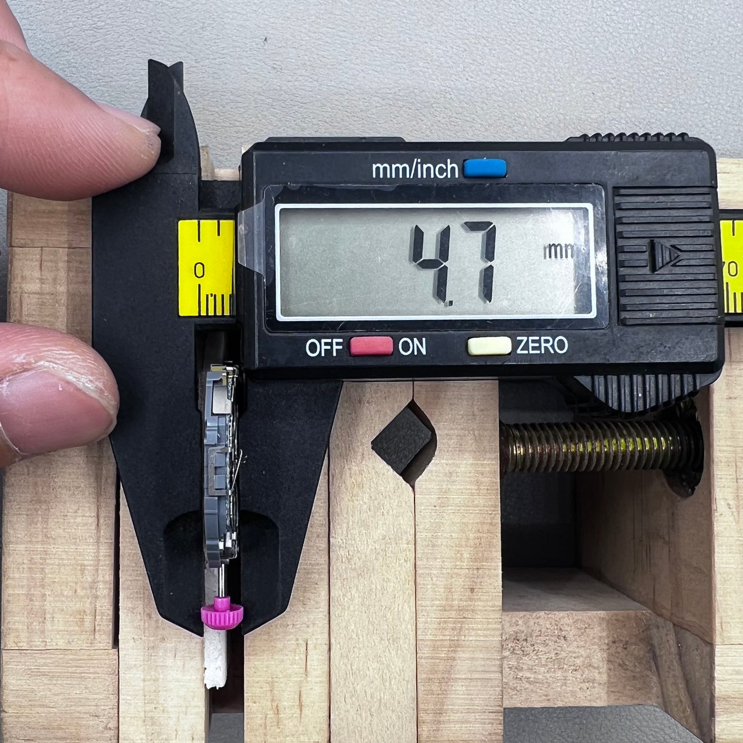 Japan Miyota T200 Quartz Movement with Display