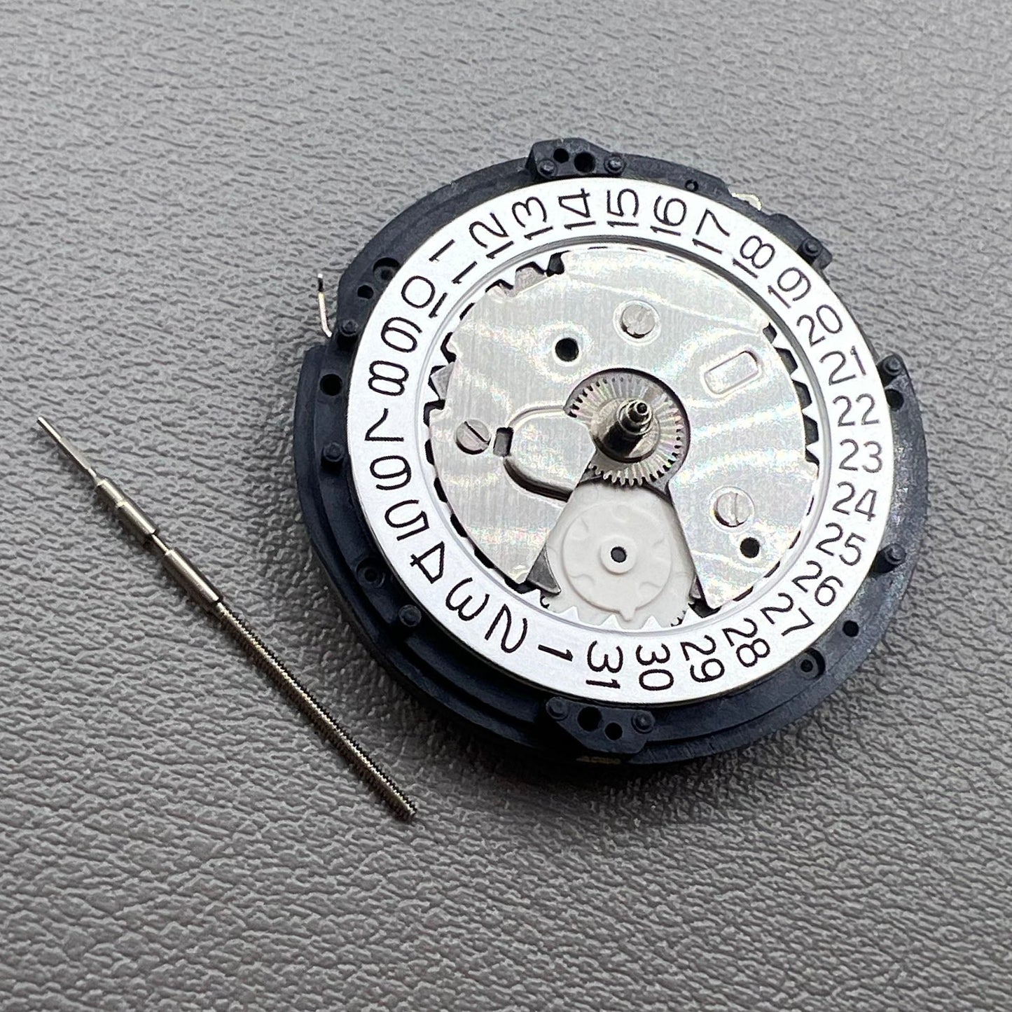 Japan Seiko 5M85A quartz movement watch accessory for precise timekeeping in repairs