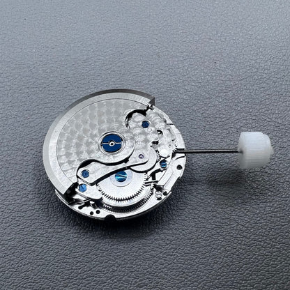 China 2813 8205 8215 automatic mechanical watch movement with single calendar feature for precise timekeeping.