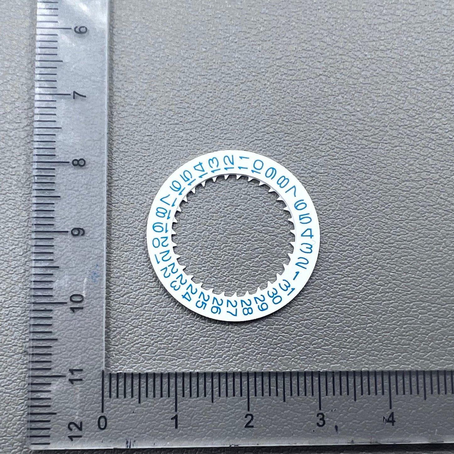 Blue date wheel with white background for NH35/NH36 watches, clear disk date display
