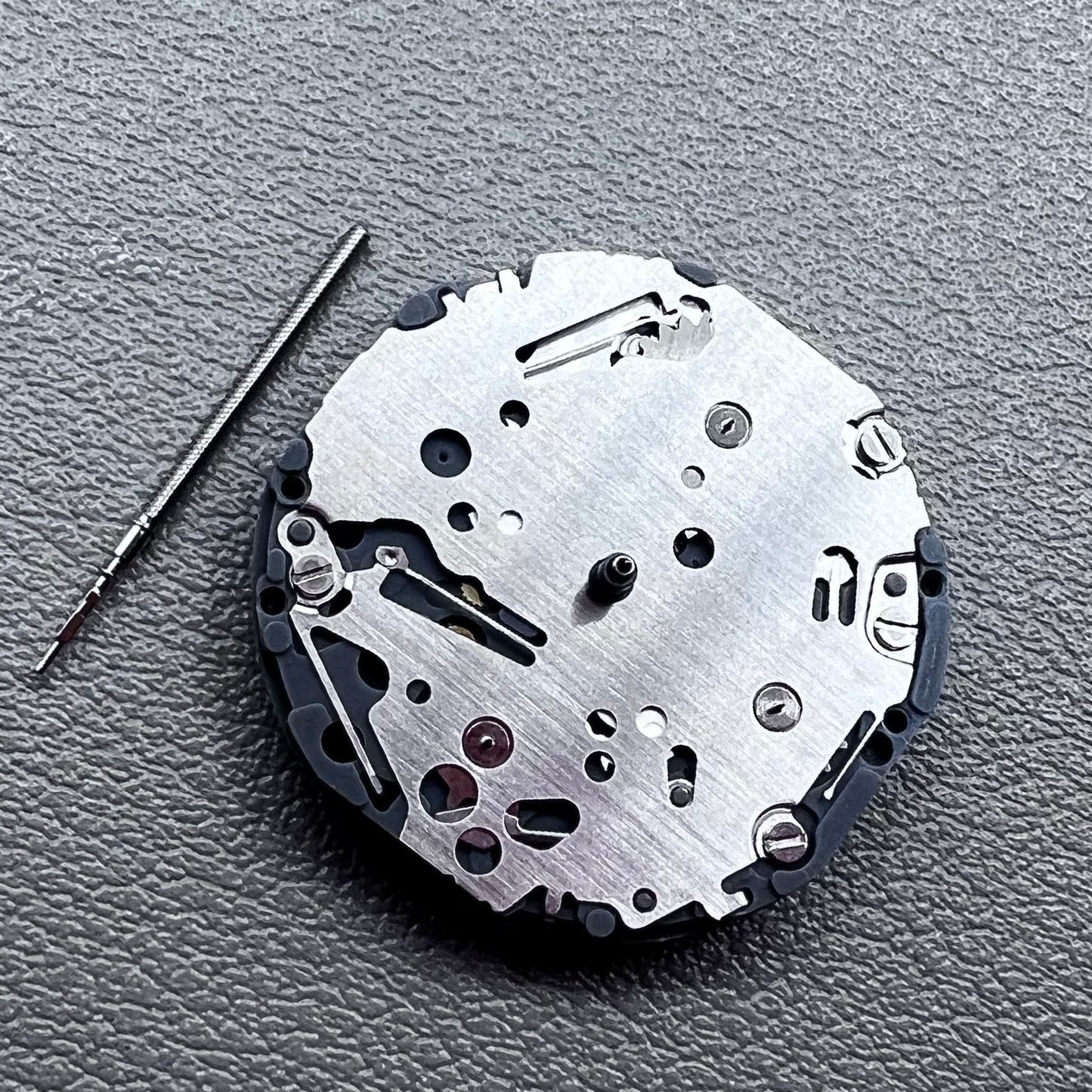 Japan Hattori VH63 VH63A 3 Hands 3 Eyes (3, 6, 9) Watch Quartz Movement