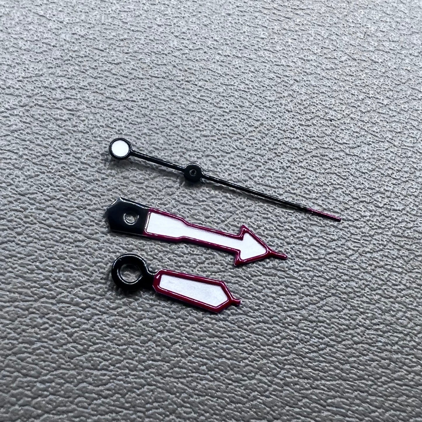 Green lume arrow-shaped watch hands with red trim, compatible with NH35 NH36 movements,.