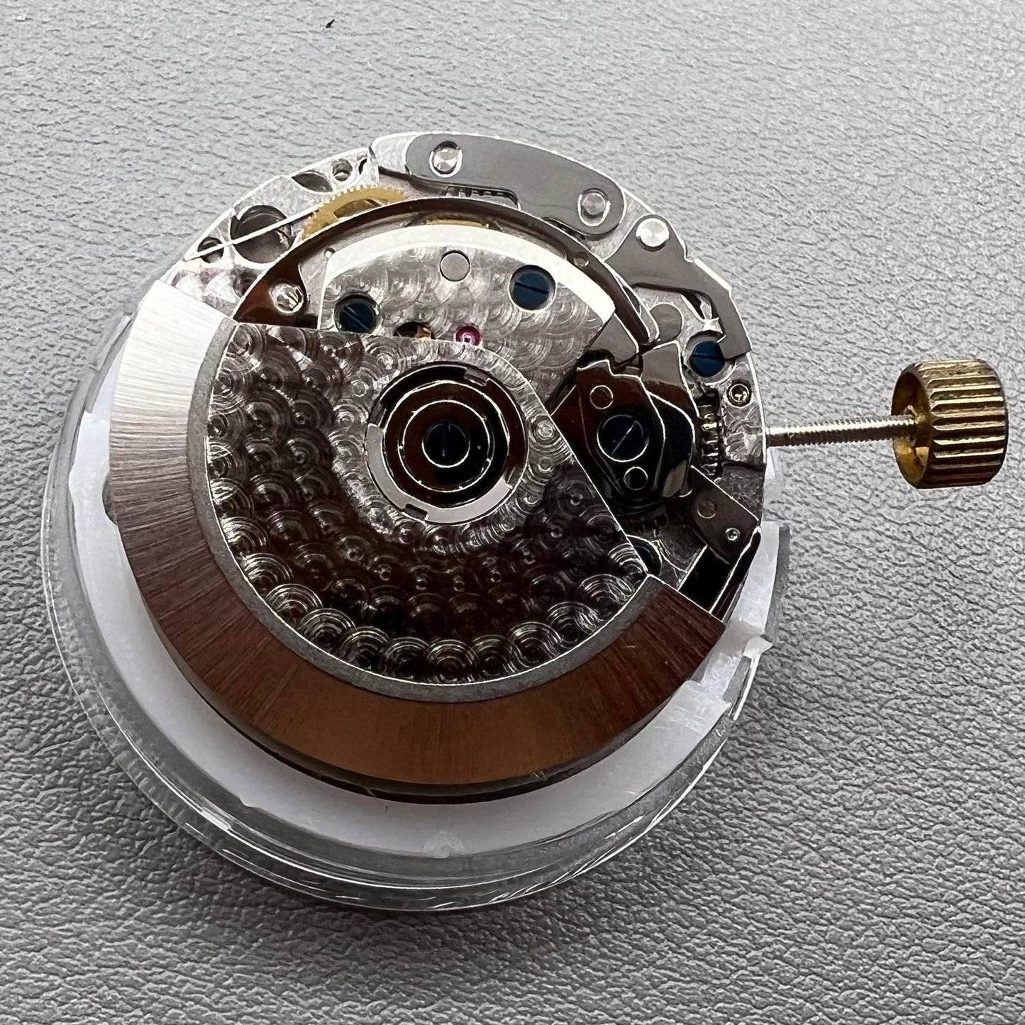 China 7750 automatic chronograph movement with date, day, and small second at 9 o'clock for watch accessories.