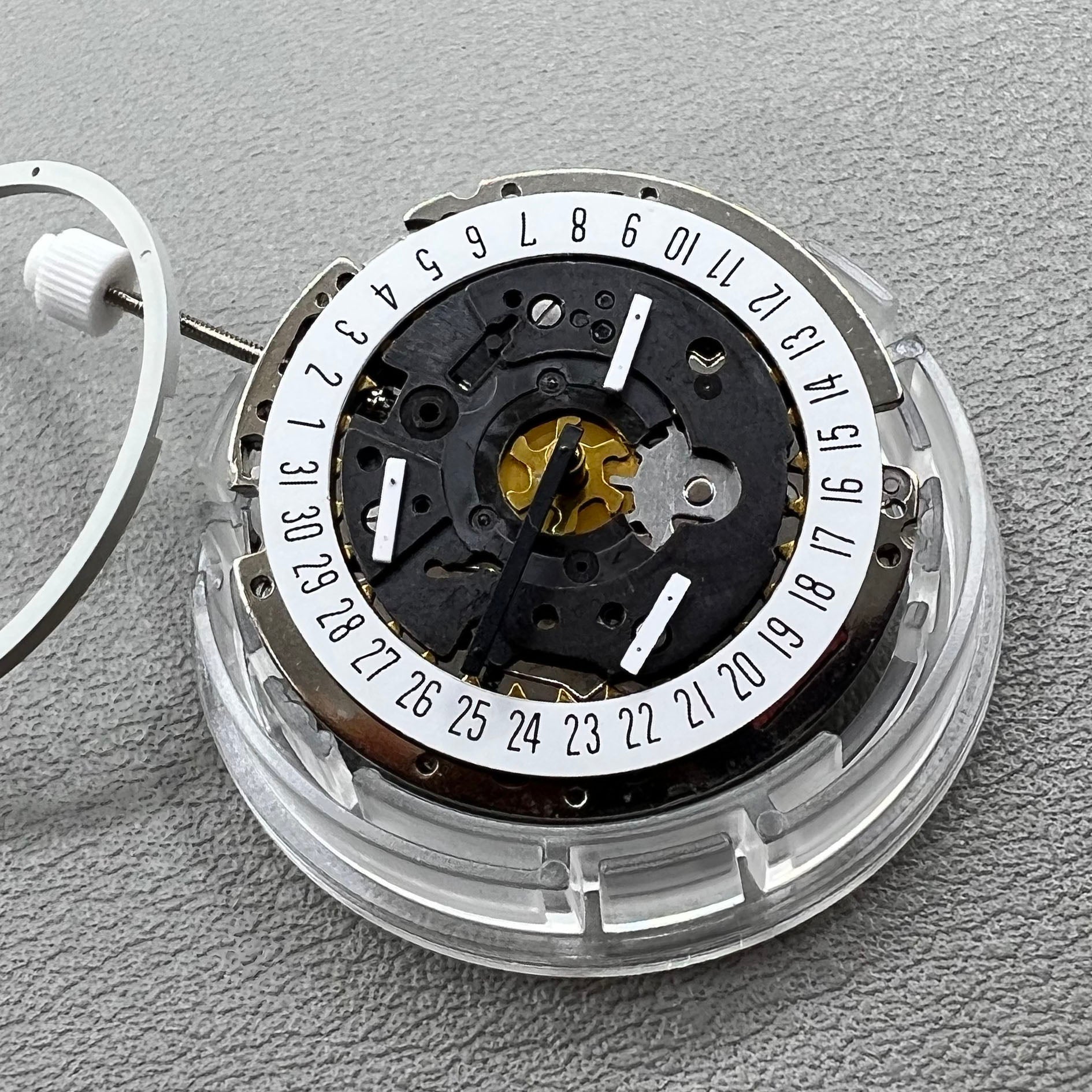 Swiss ISA 8172 quartz watch movement replacement with date at 6 o'clock, precise timekeeping by Swiss ISA.