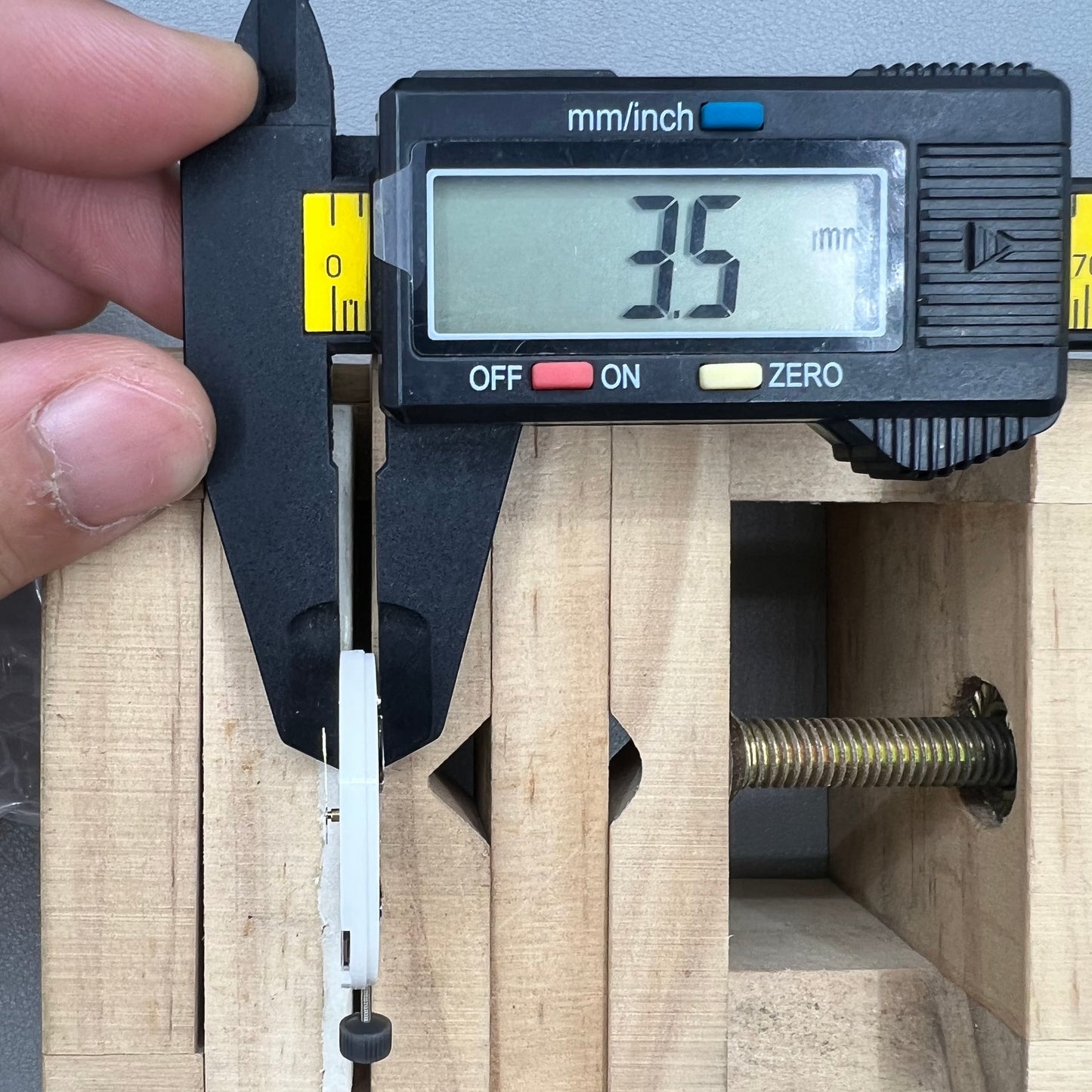 FE 7531 Quartz Movement 3 Hands Replacement Watch Part