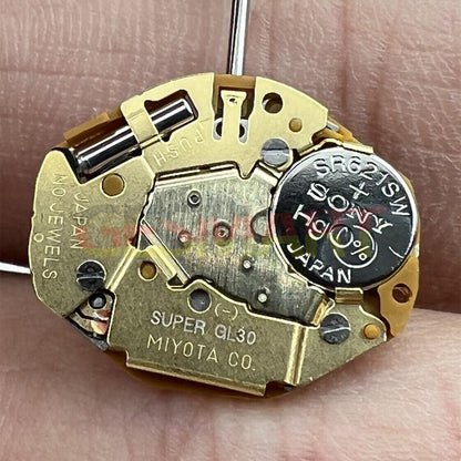 Miyota GL30 Japan Quartz Movement with 3 Gold Hands, precise timekeeping by Miyota brand.