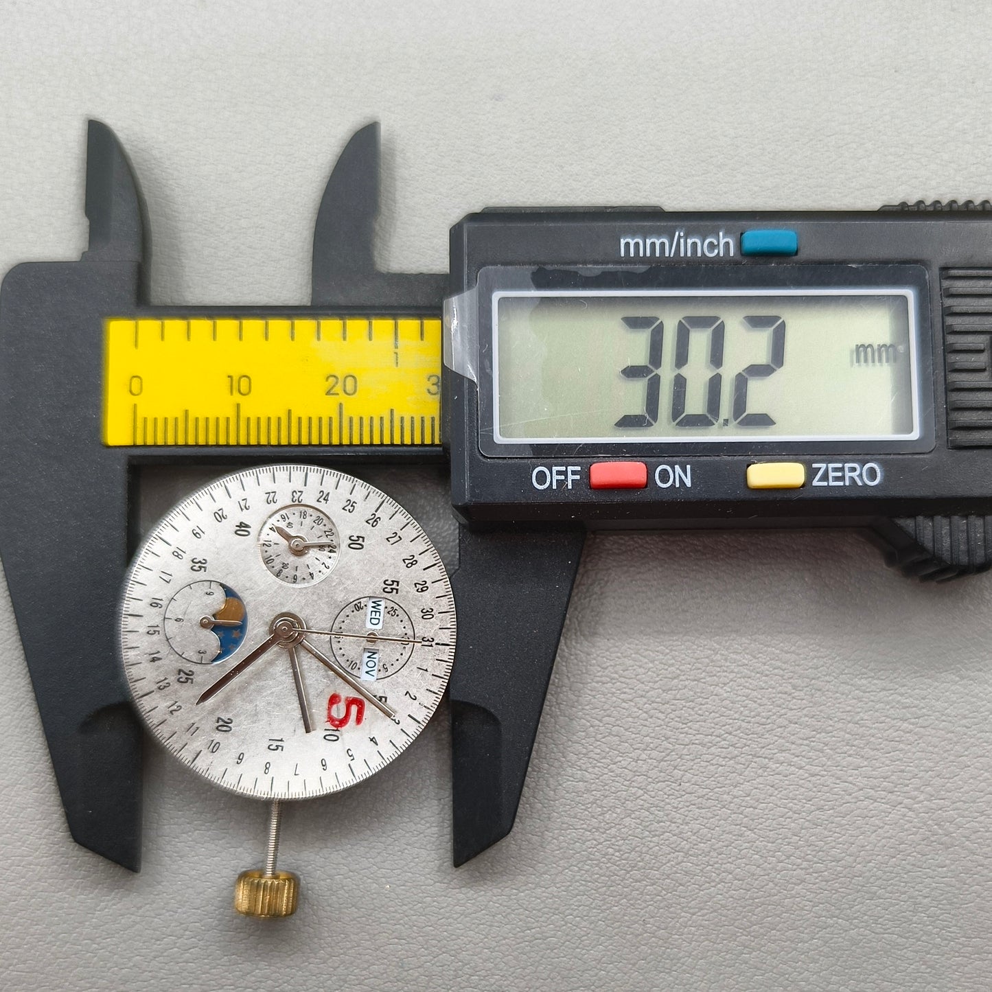 Dandong 7751 Movement Multifunctional Automatic Mechanical Movement 8 Hands