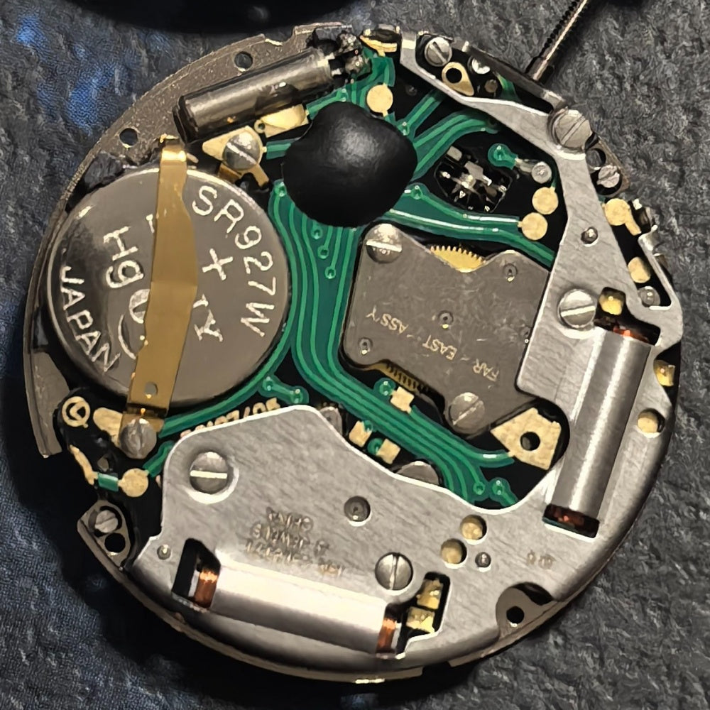 Swiss ISA 8171A quartz watch part with black disk date at 6, 4-hands movement for repair and replacement