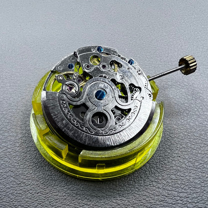 China 2813 Silver Hollow Automatic Mechanical Movement Fit for 8205 8200