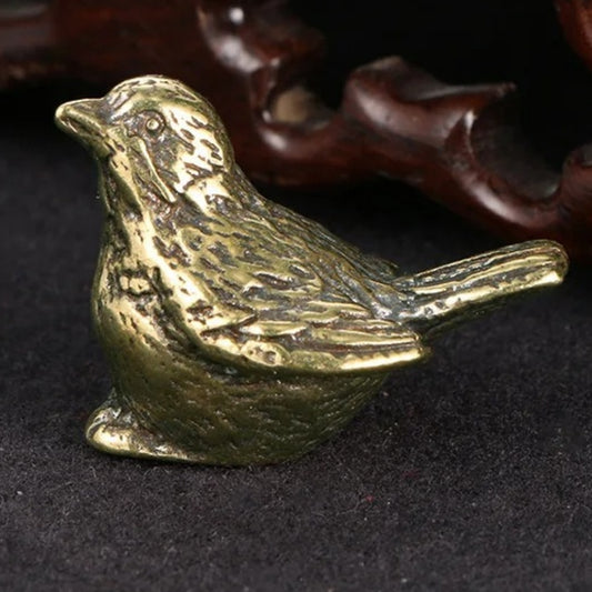 Vintage solid copper bird trinket, hand-carved bronze model figurine for watch accessory decor.
