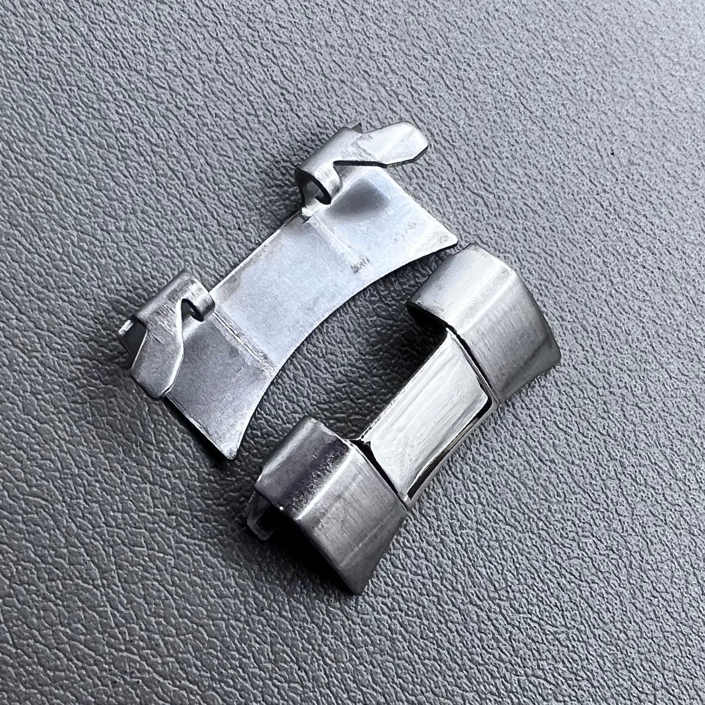 4 PIECES Silver S/S Curved End Links Spring Bars Bracelet Watch Band Strap