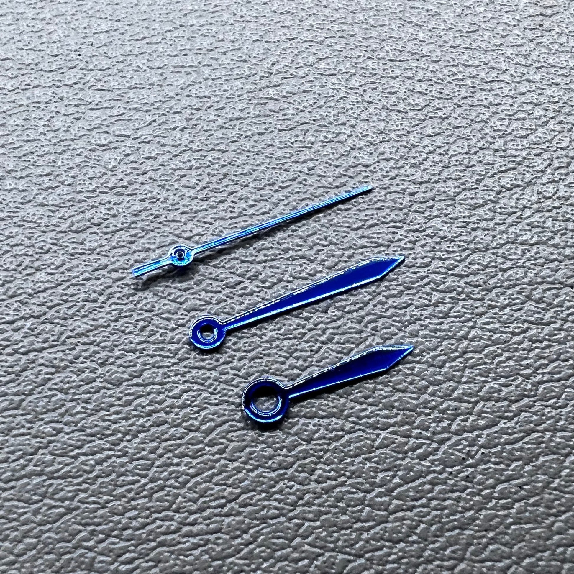 Blue 11mm arrow watch hands set, no lume, compatible with Miyota 2035 movement, brand quality.