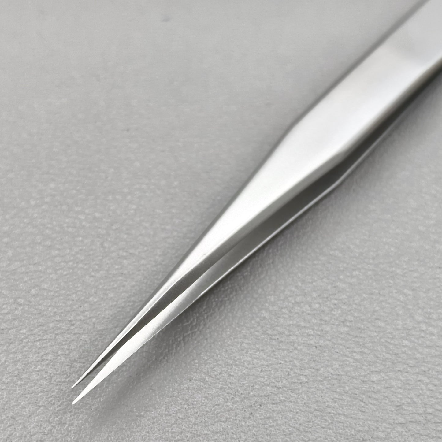 Bergeon 7026-1 Tweezer Antimagnetic Strong, Perfect Finish Replacement of 7024-1
