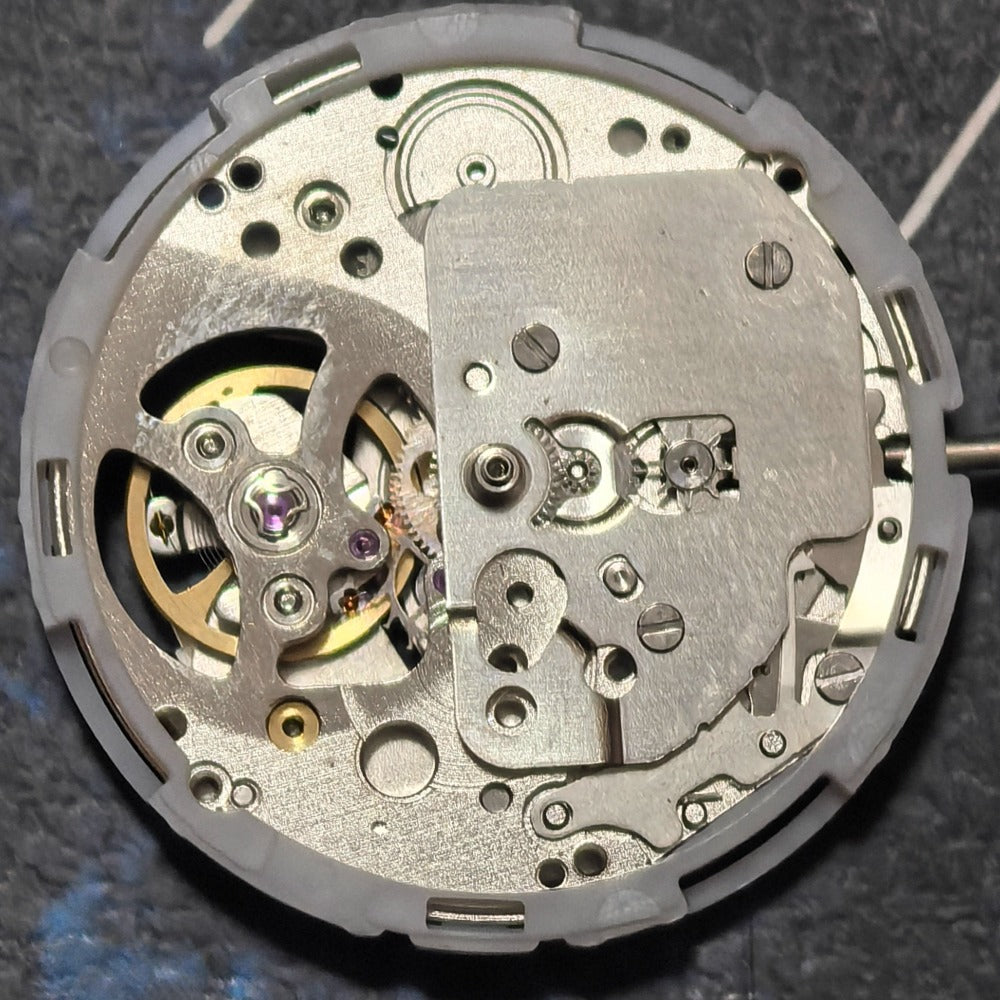 Epson YN71 mechanical watch movement, Japan made, no calendar, precise stock mechanism for repairs