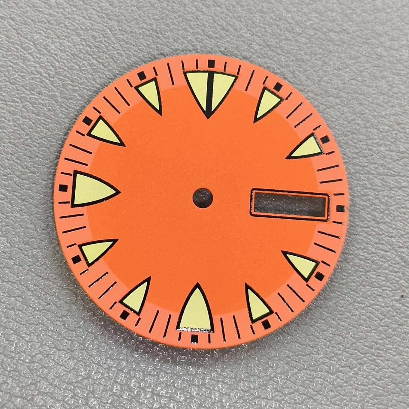 Green Lume Orange 28.5mm Modified Watch Dial Fit for NH36 Movement Diving