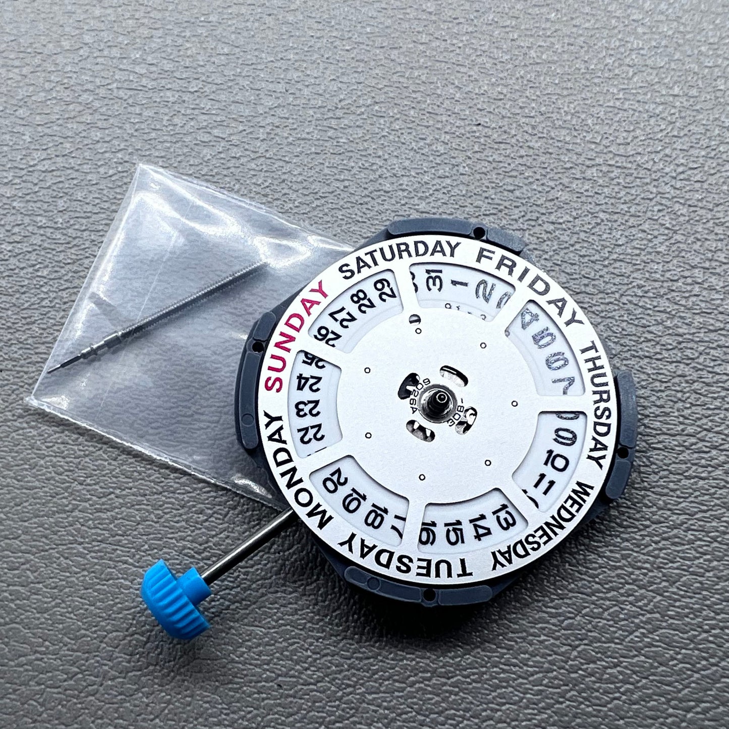 Japan Miyota 6M50 quartz watch movement with 3 hands for precise timekeeping in watch accessories.