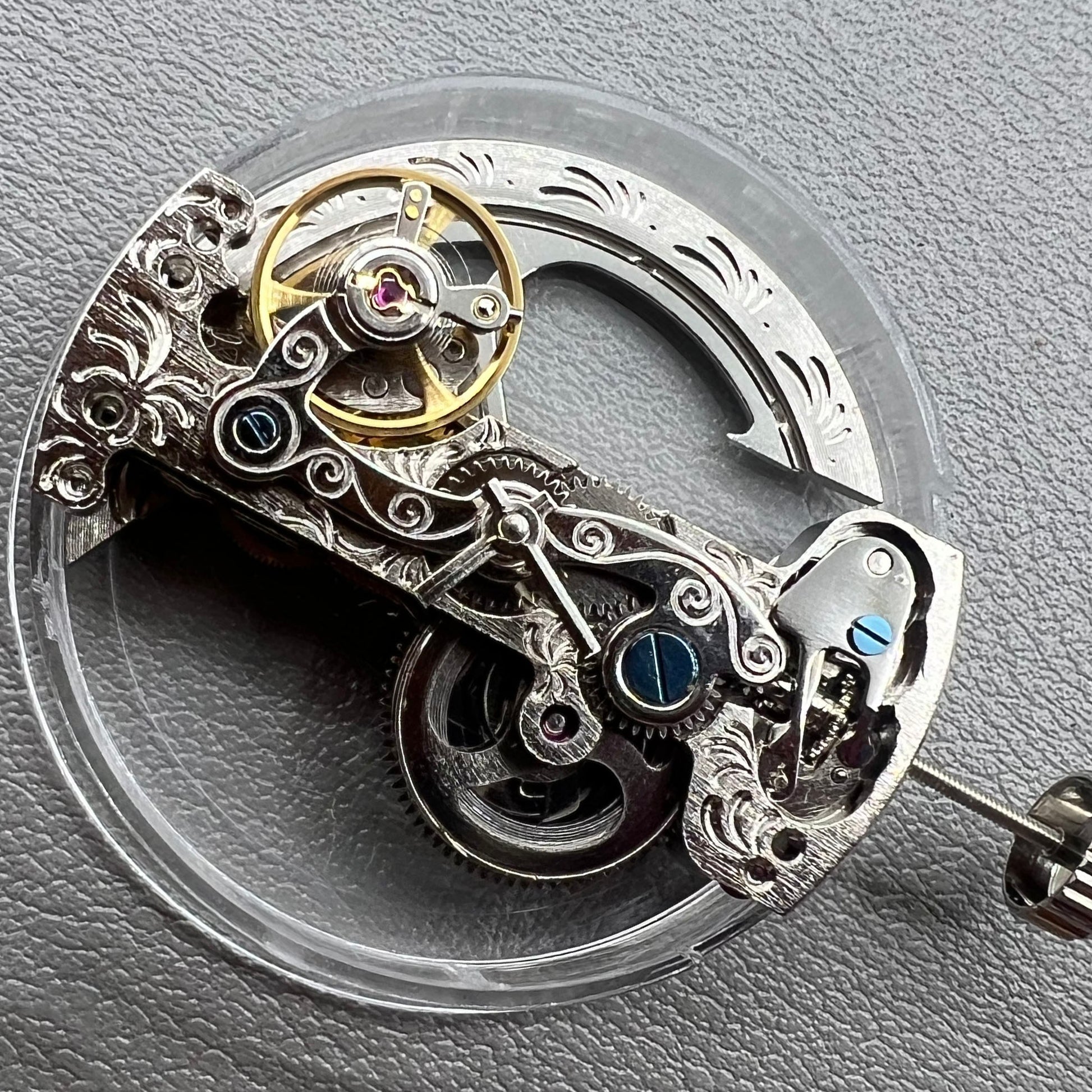 LG0801BS silver long pendulum watch wheel showcasing automatic mechanical movement and sleek design.
