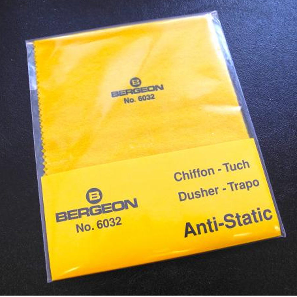 Bergeon 6032 anti-static cloth gently cleans watch glasses and Bakelite, protecting delicate surfaces.