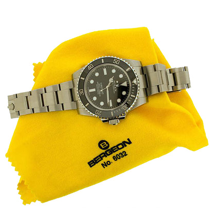 Bergeon 6032 anti-static cloth for cleaning watch glasses and Bakelite, protecting delicate surfaces.