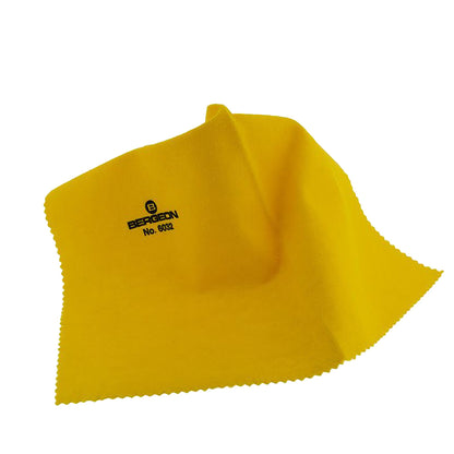 Bergeon 6032 anti-static cloth gently cleans watch glasses and Bakelite, protecting delicate surfaces.