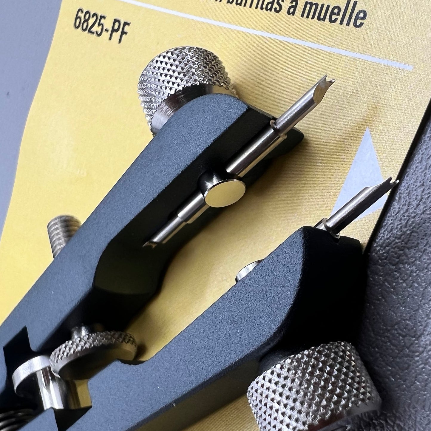 Pince Bergeon 6825-PF suisse pour barrettes de bracelet, outil de retrait