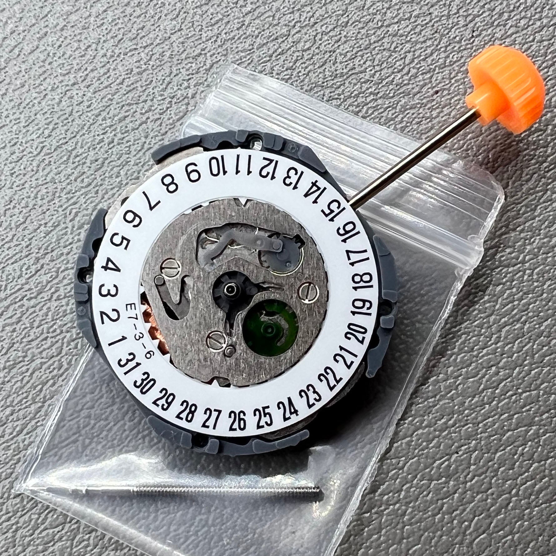 Replacement Japan Miyota 1N12 quartz movement with date at 6 o'clock for watch repair and accessories