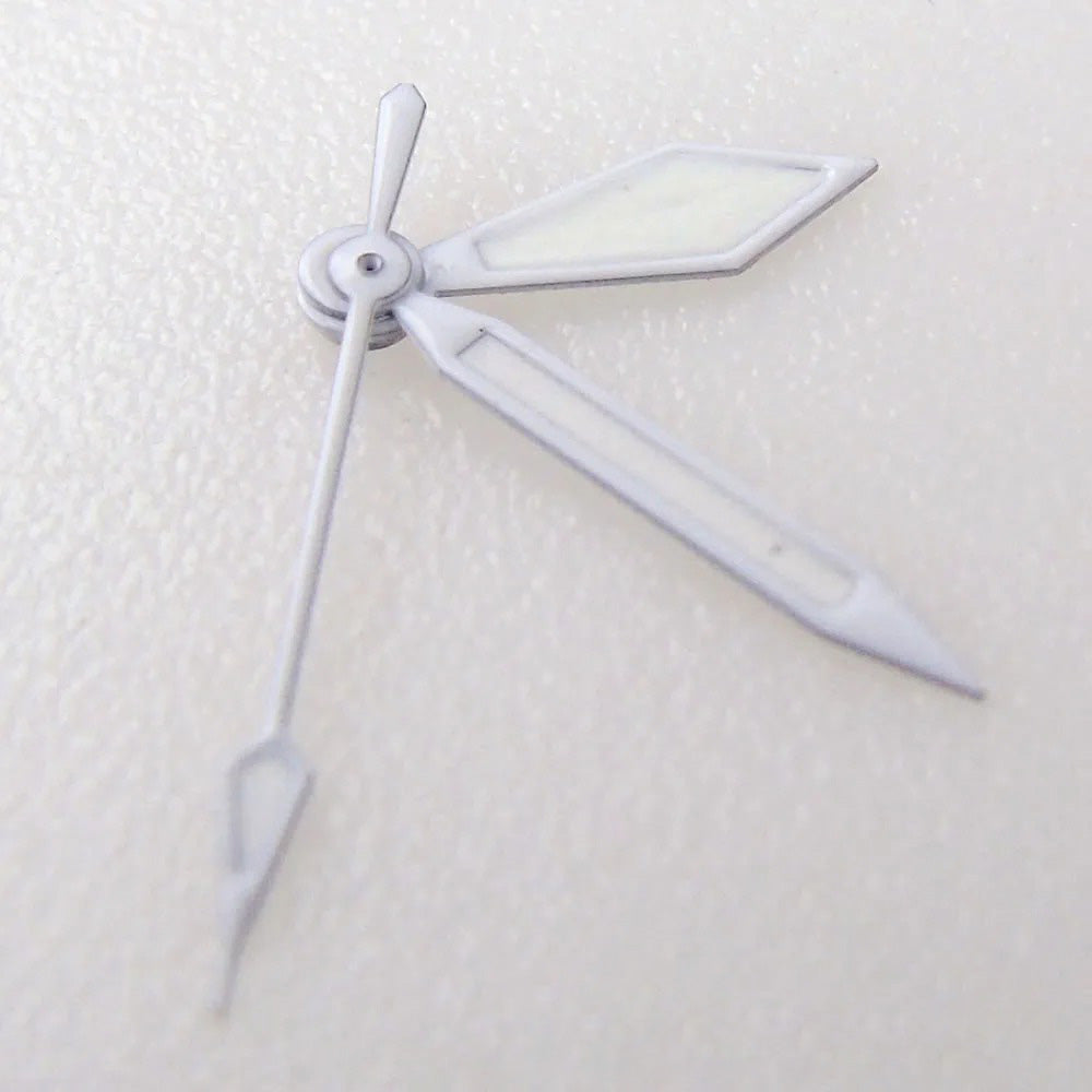 White luminous broad arrow watch hand for SKX and NH series movements, ideal for precise time reading.
