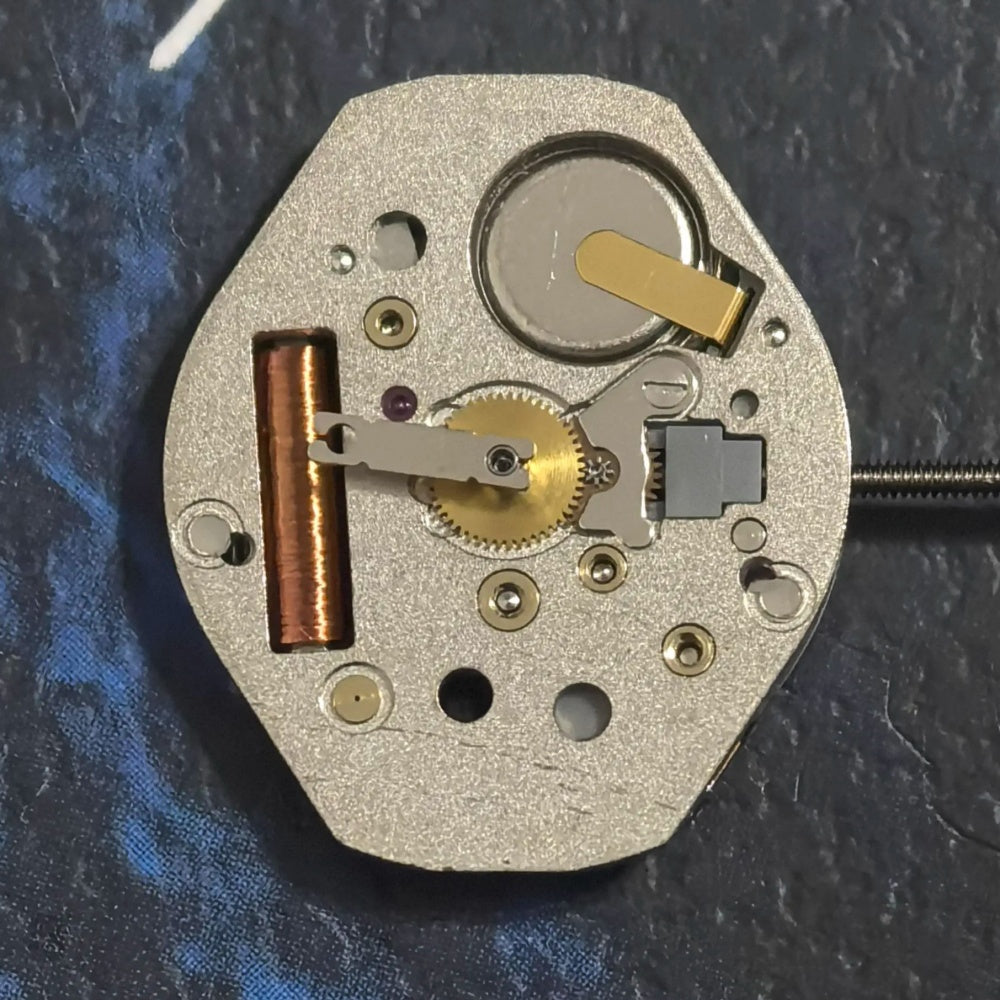 Precise Swiss Part Ronda 763 quartz movement with 3 hands, no calendar, ideal for watch repairs.