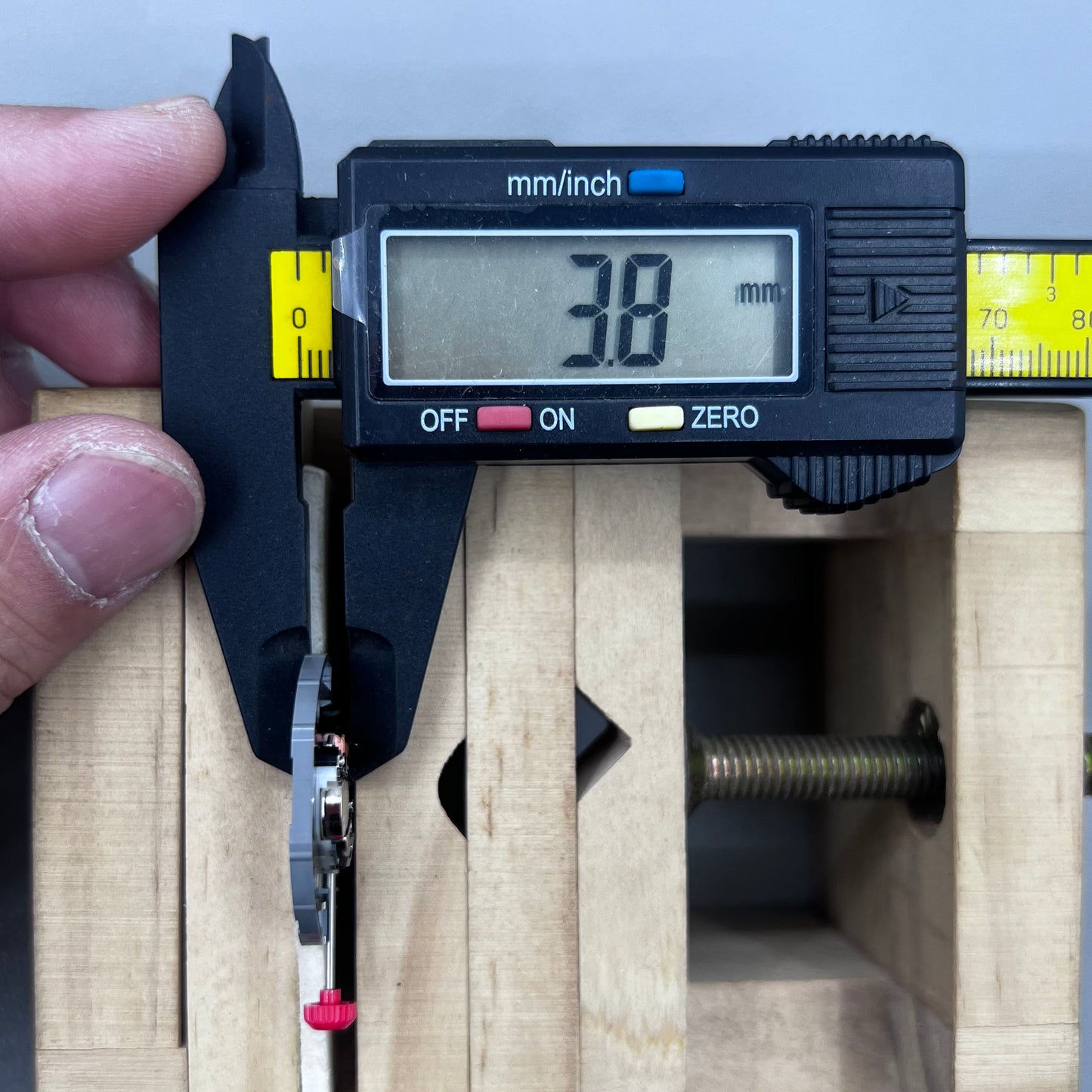 Miyota 2405 Quartz Movement Date Day Date@3 Movement with Watch Stem