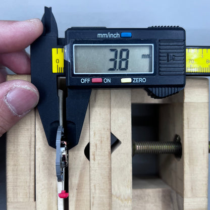 Miyota 2405 Quartz Movement Date Day Date@3 Movement with Watch Stem