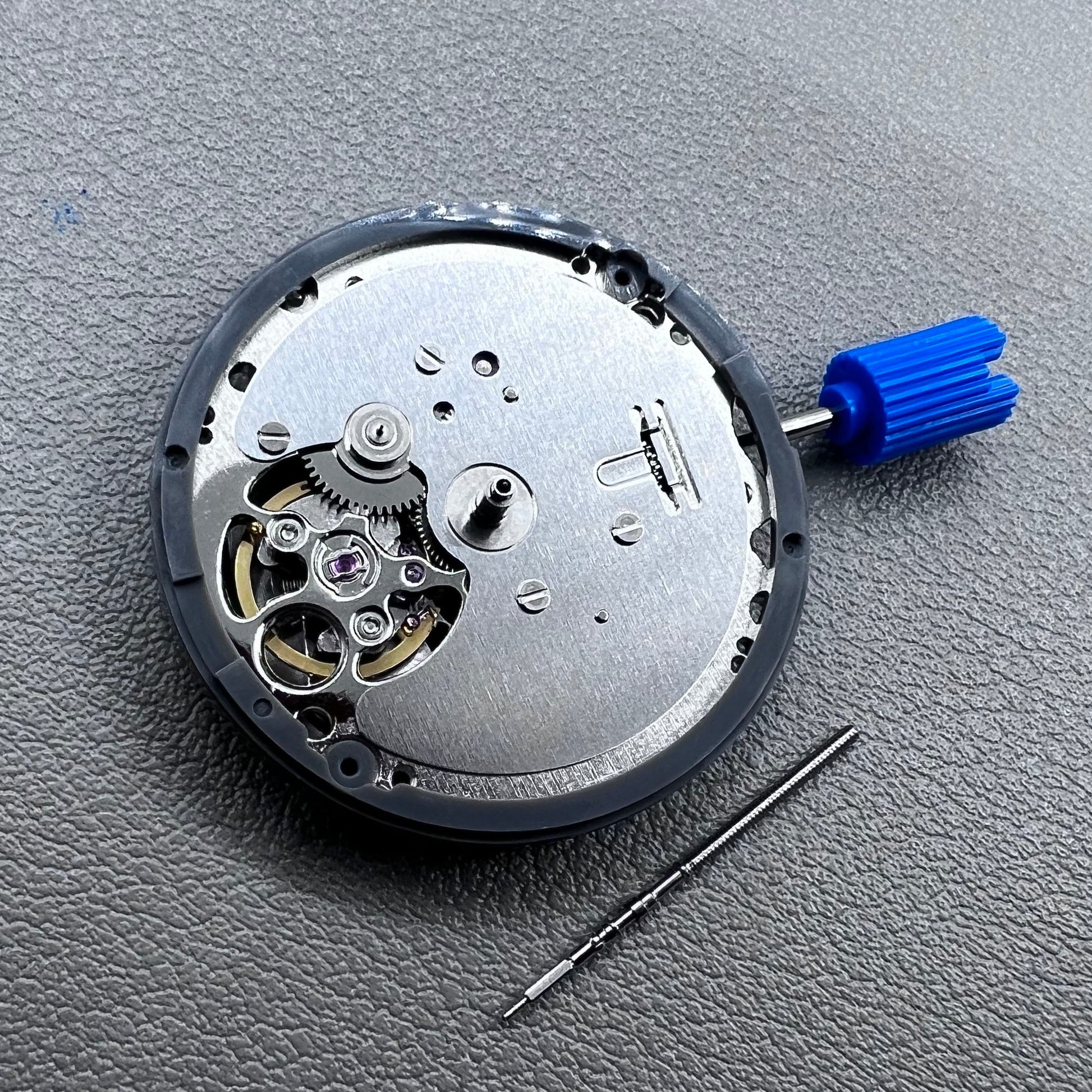 Seiko NH39A automatic watch movement showcasing precise craftsmanship and reliable timekeeping.