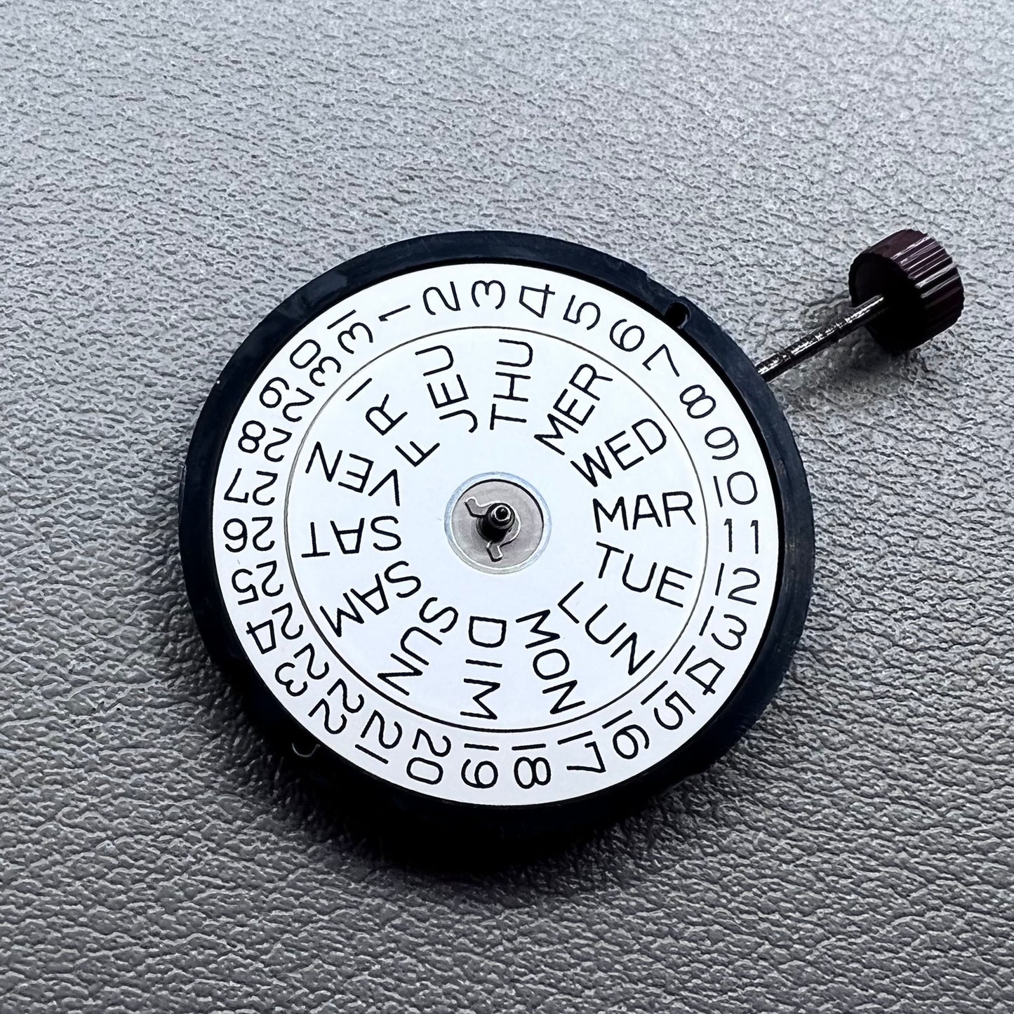 Swiss Ronda 517 Quartz Movement Date@3 Watch Movement