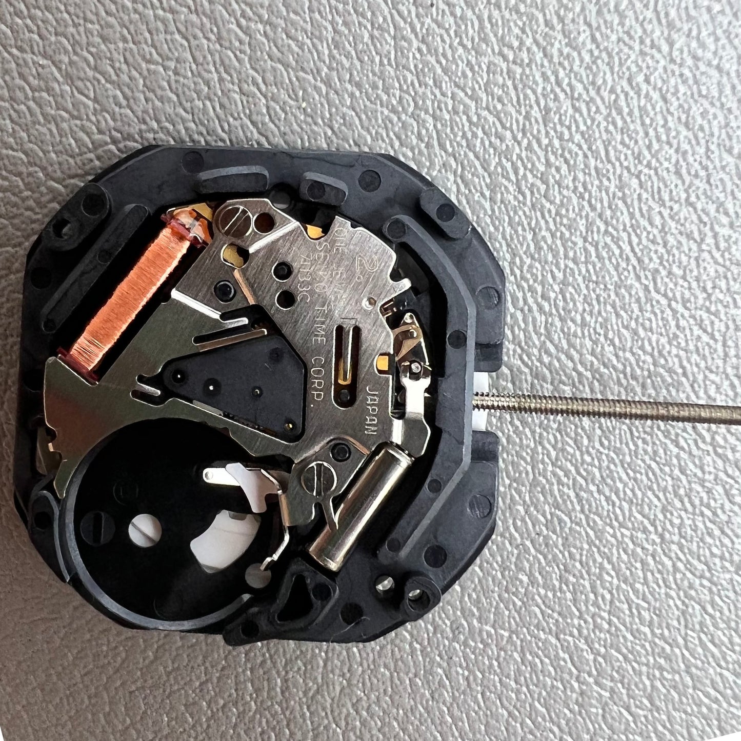 Original Japan 7N33 quartz watch movement with 3 hands and day-date display by Seiko.