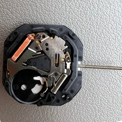Japan 7N33 Quarzwerk 3 Zeiger Tag Datum