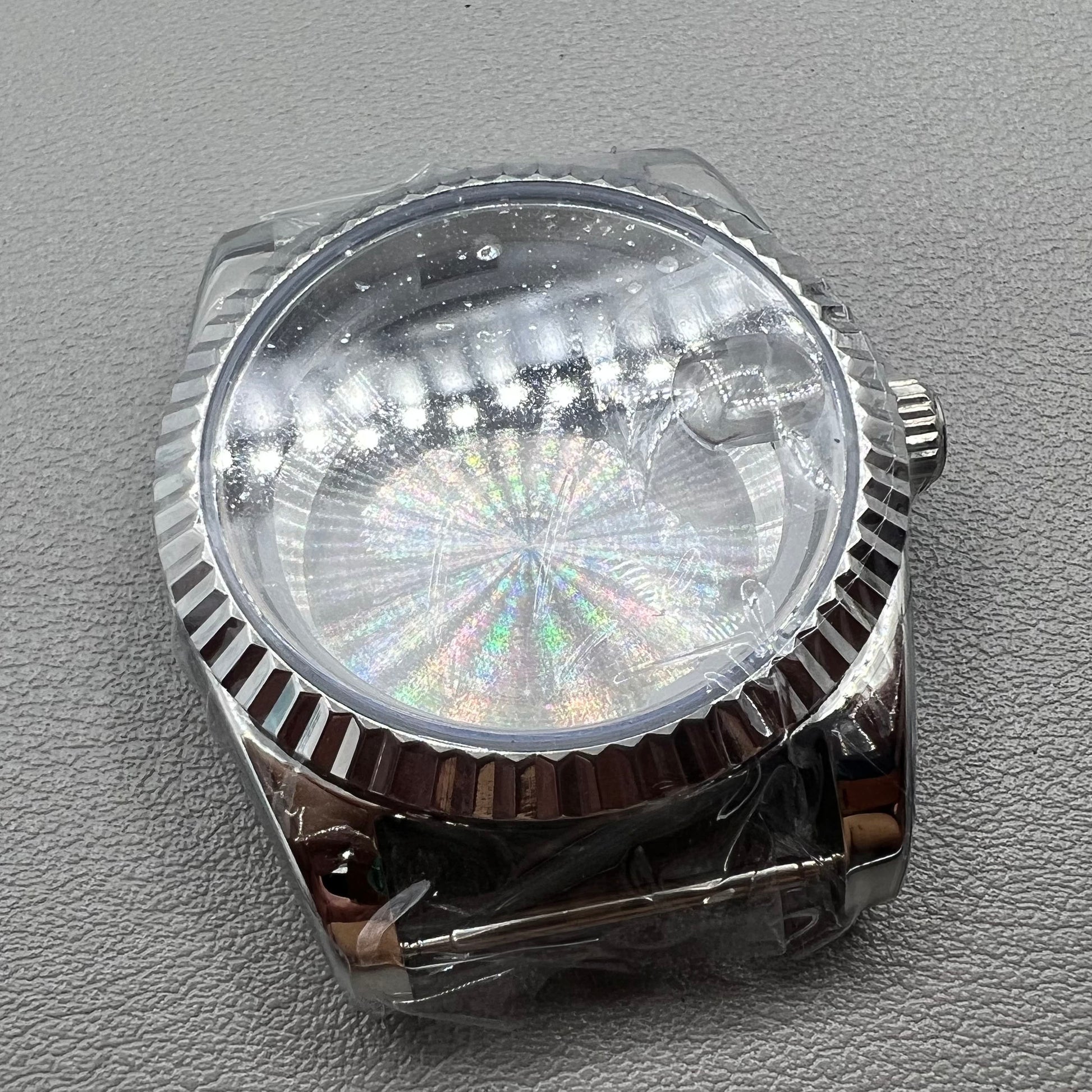36MM steel watch case with mineral glass mirror, compatible with Miyota 8215/2813/8205/8200 movements.
