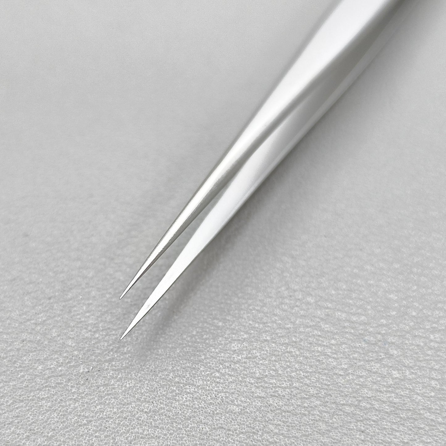 Swiss Bergeon 7026-SS Antimagnetic Tweezer Narrow and Fine Points L : 140mm