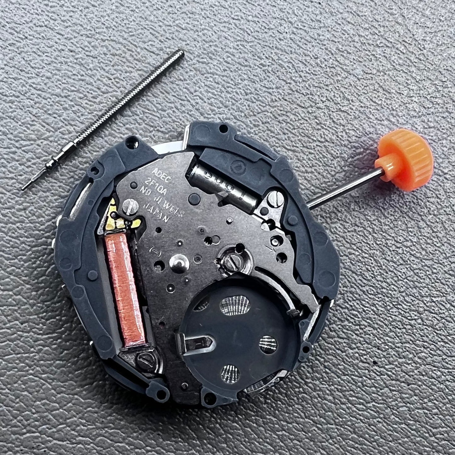 Japan 2F10A Quartz Movement 3 Hands Single Calendar