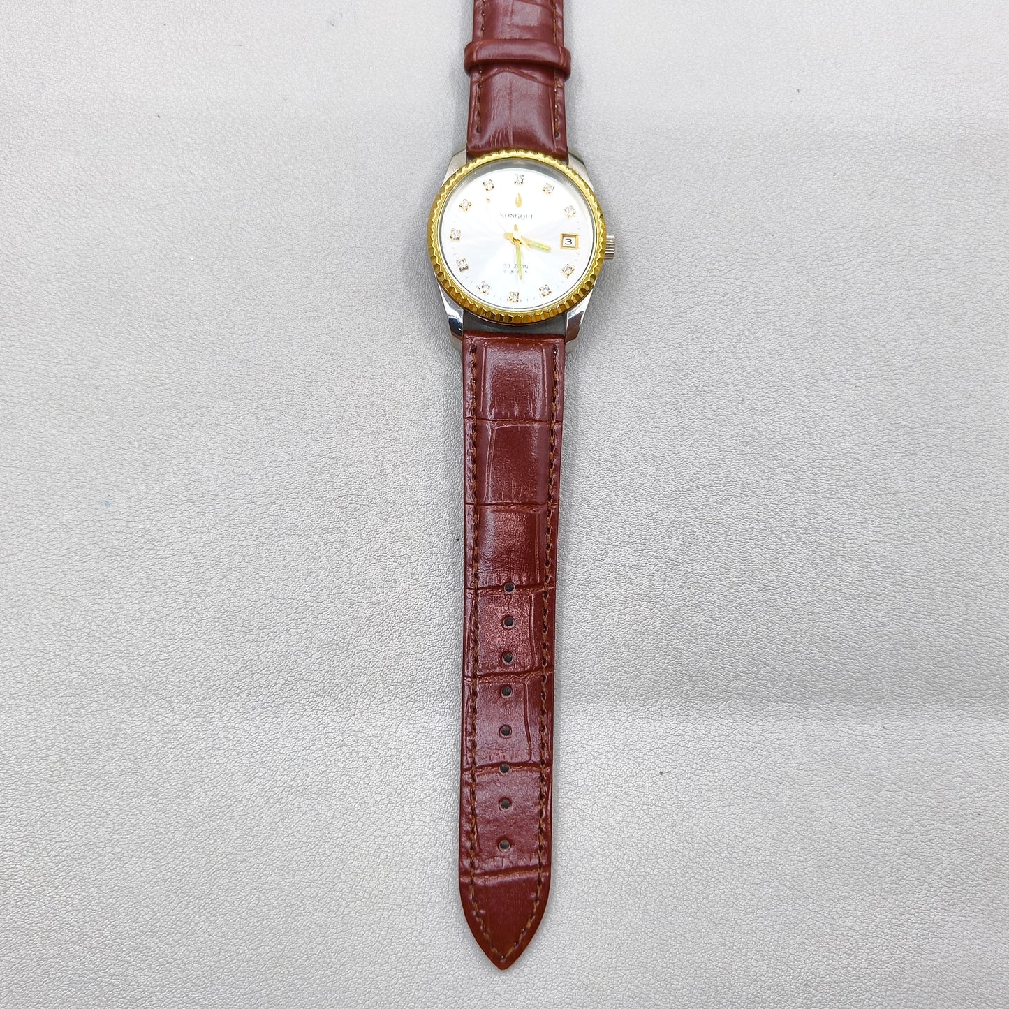 37mm Peacock Manual Mechanical Watch 33 Jews Golden Dial Single Calendar