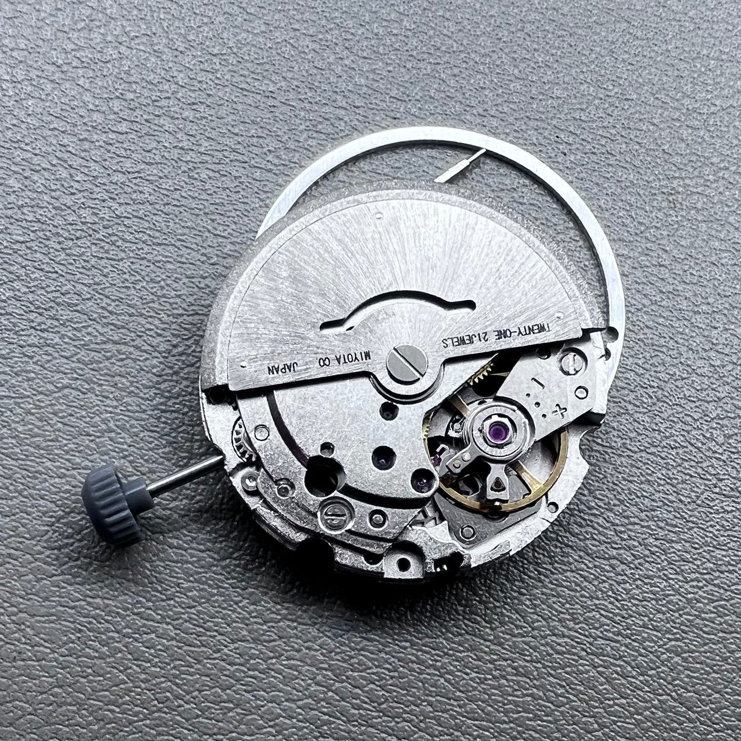 Miyota 8200 watch movement with single calendar date at 6 o'clock, precise Japanese mechanism.