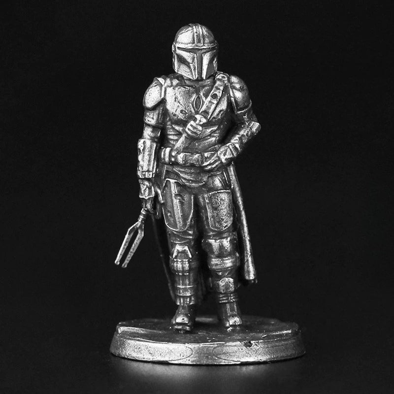 Bounty Hunter Cape Weapon Copper Figurine White Bronze Sci-Fi Wargame 362-10