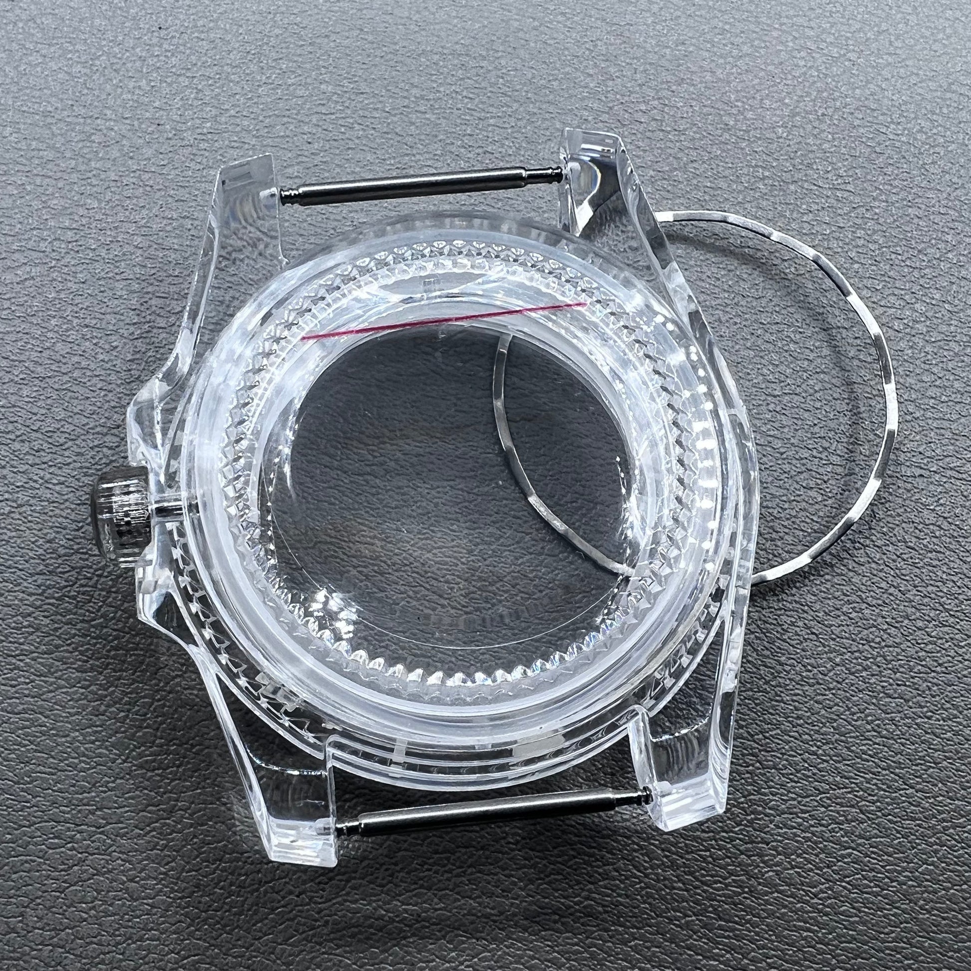 40MM green luminous plastic watch case with acrylic mirror for 8215 8200 821A 2813 movements, durable and lightweight.