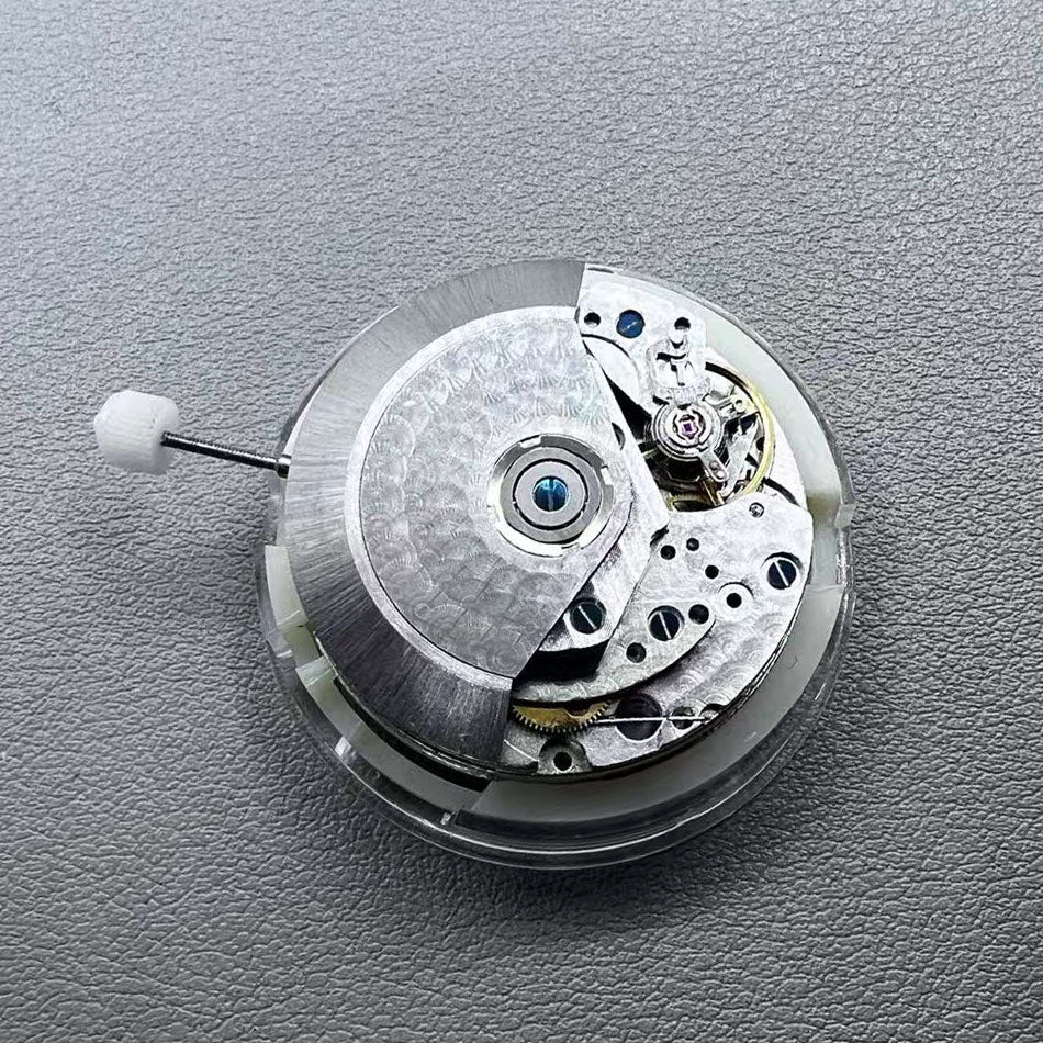 China 7750 automatic chronograph watch movement featuring single calendar, precision timekeeping, and durable design.