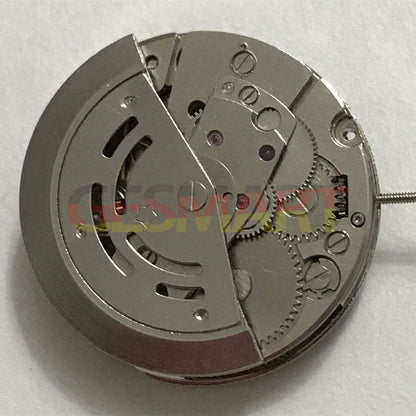 Dandong 7120 automatic watch with 3 hands and single calendar, China-made precision accessory.