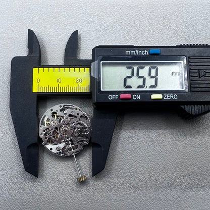 China 2813 Silver Hollow Automatic Mechanical Movement Fit for 8205 8200
