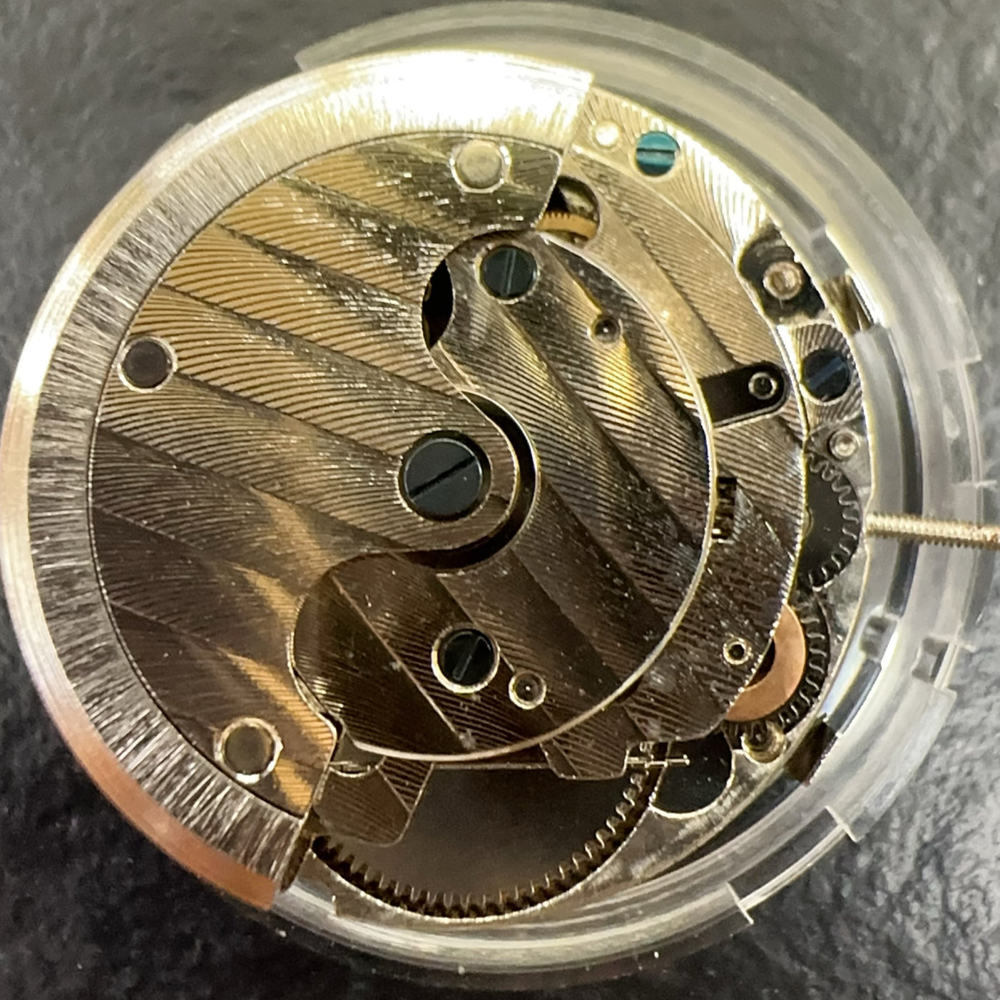 Tianjin ST16 ST1651 mechanical watch movement part for multifunctional timepieces, China made.
