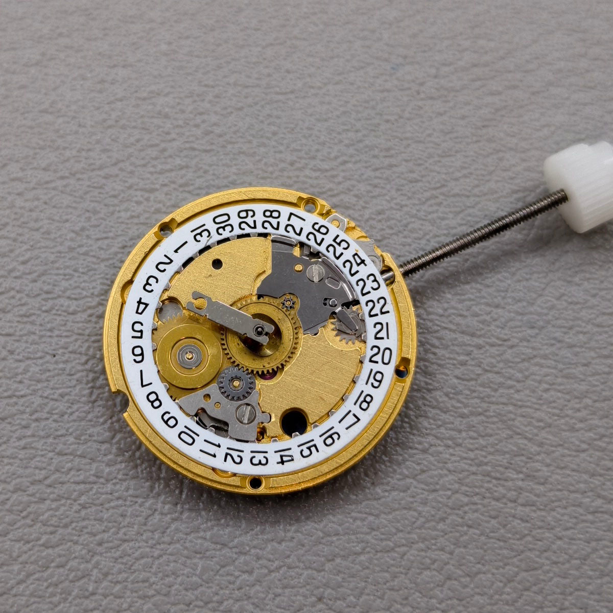 Swiss ETA 956.112 Watch Quartz Movement 3 Hands Date@3
