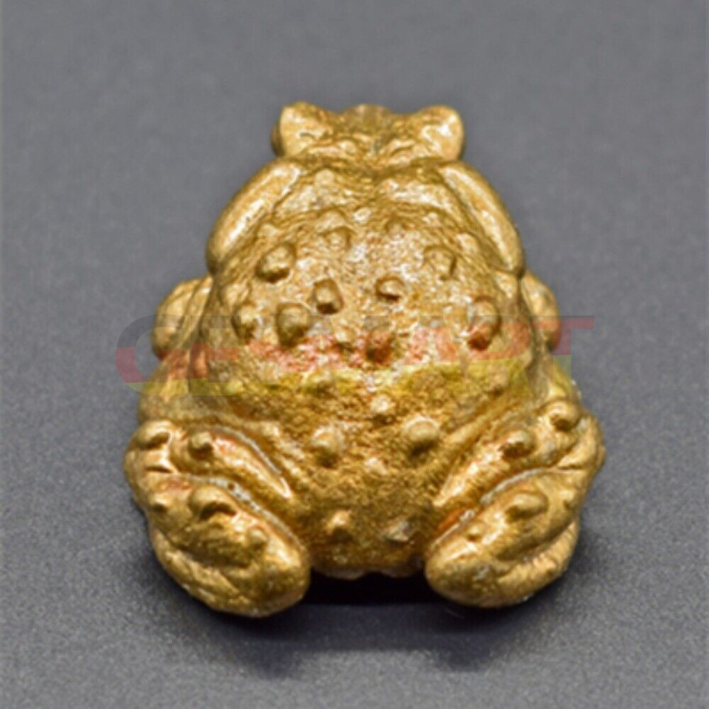 Hand-carved solid copper toad frog trinket, vintage bronze collectible for watch accessory display.