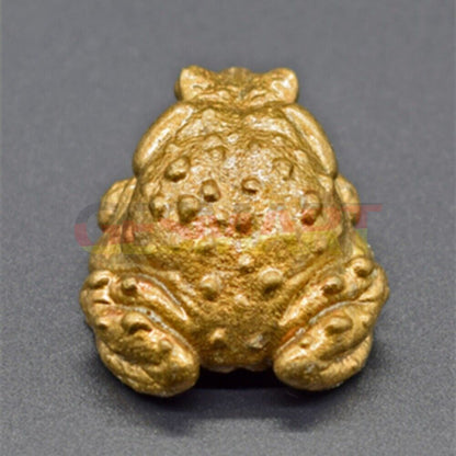 Hand-carved solid copper toad frog trinket, vintage bronze collectible for watch accessory display.