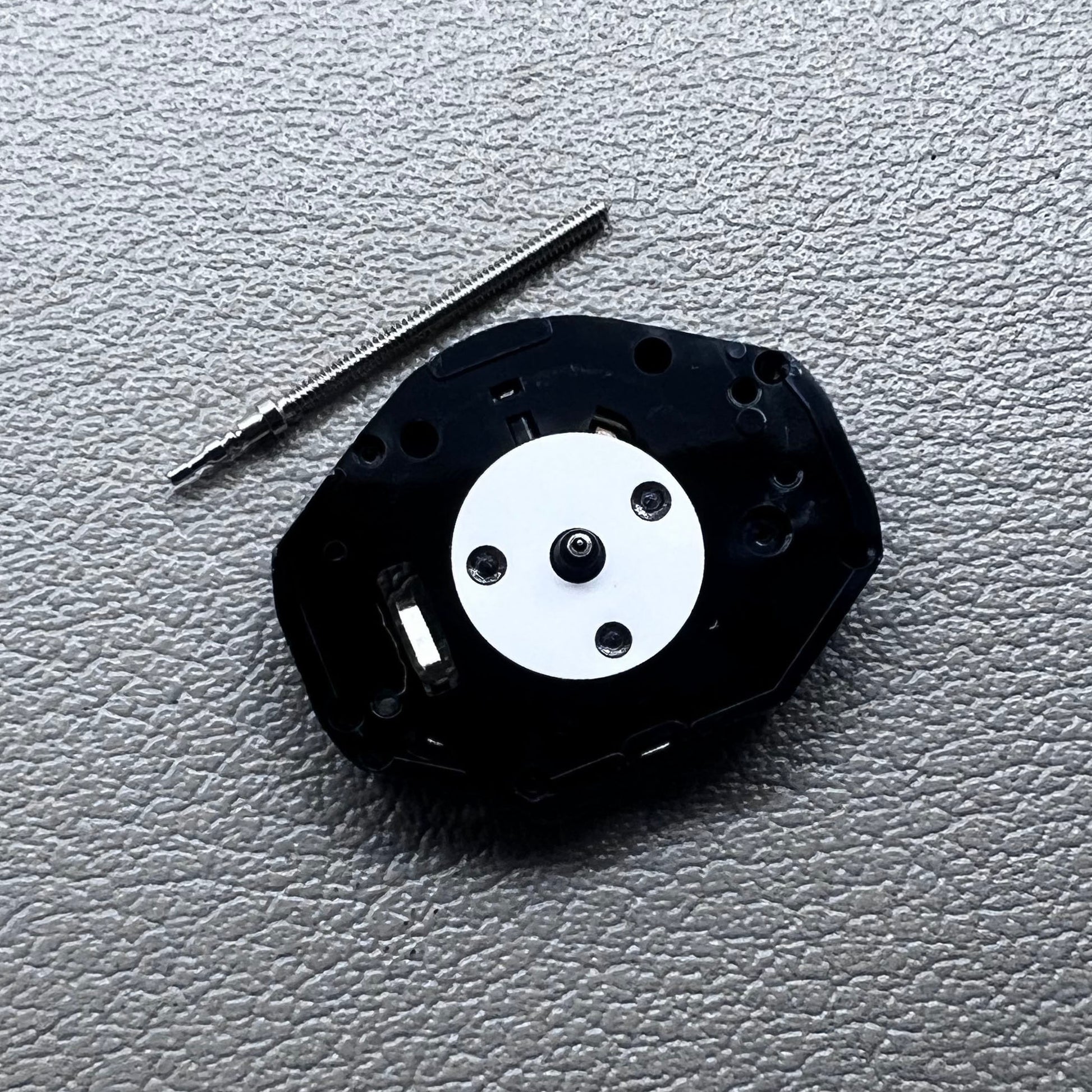 Set of 3 Hattori Epson TMI PC21 quartz watch movements for precise timekeeping and reliable performance